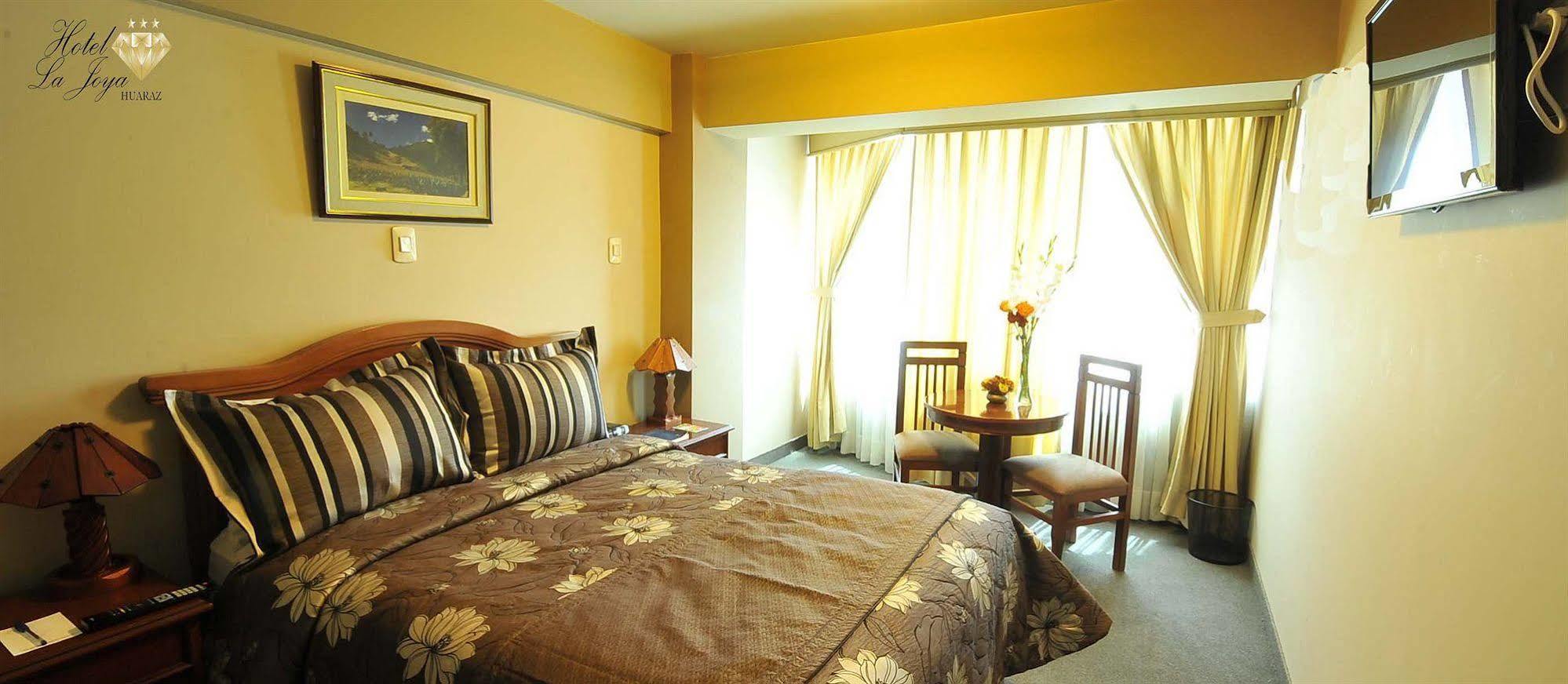 חוארז Hotel La Joya מראה חיצוני תמונה